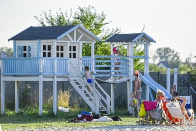 Wake Villa Brwinow Extérieur photo