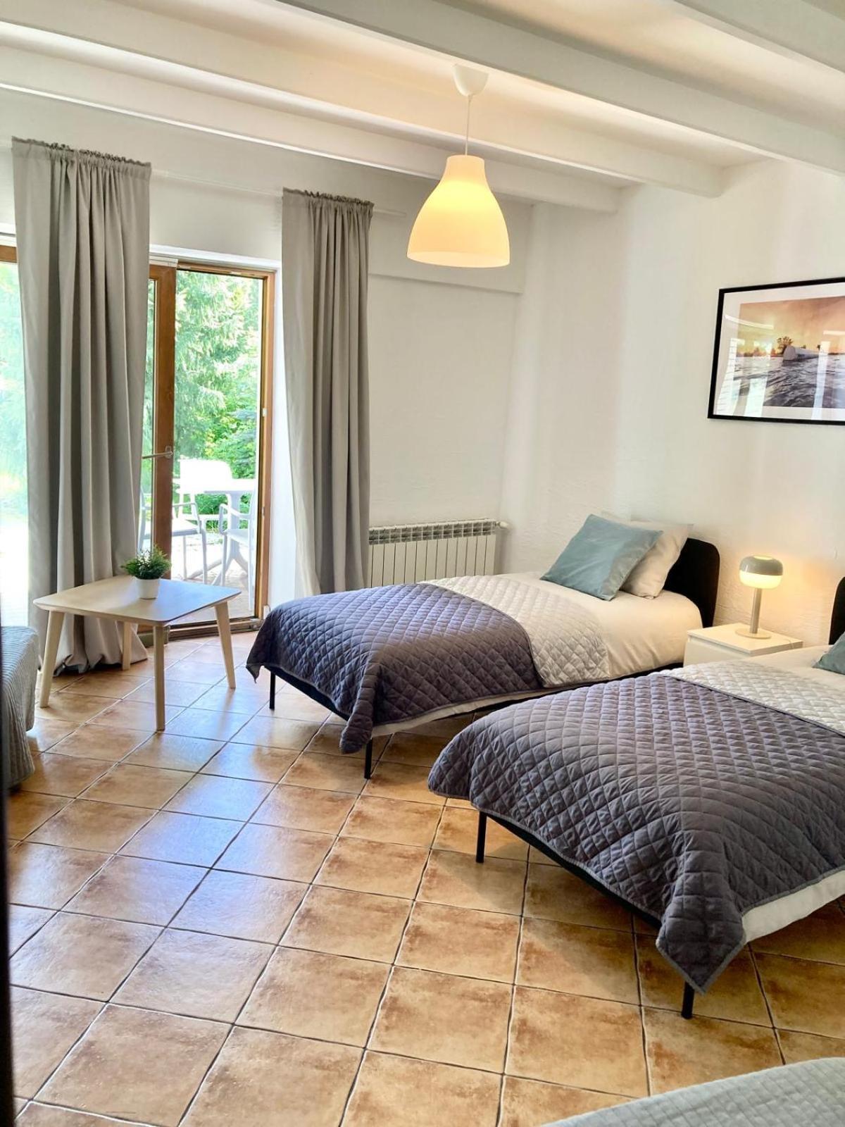 Wake Villa Brwinow Extérieur photo
