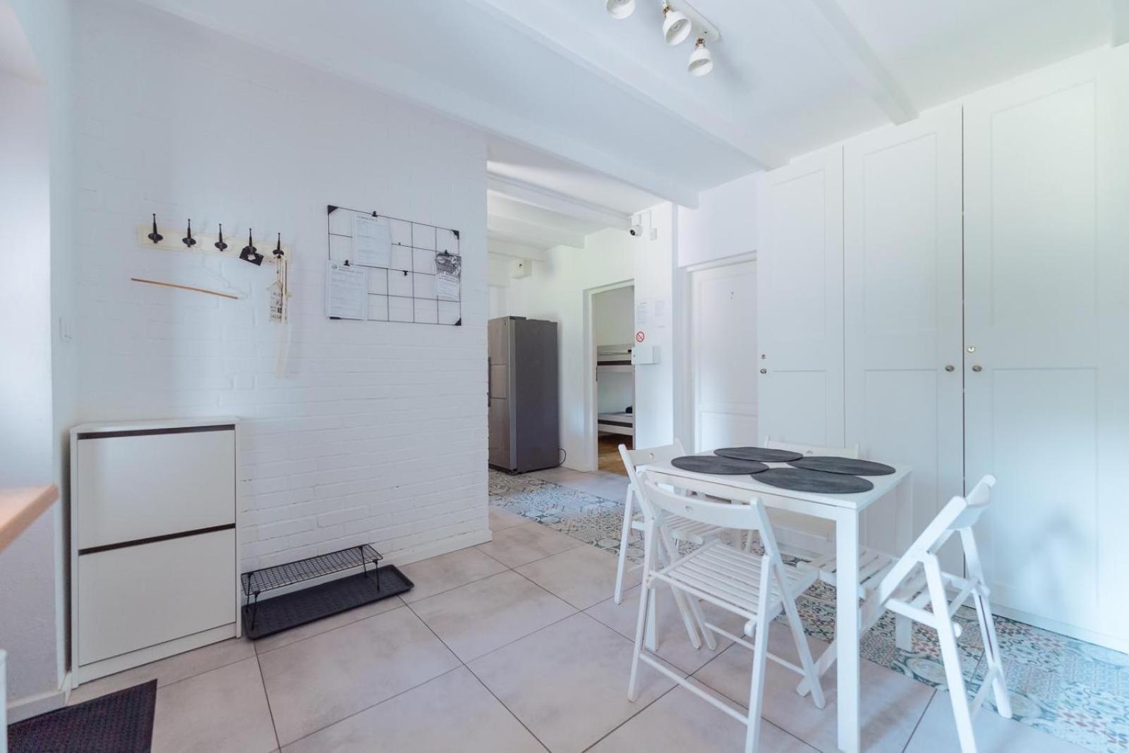 Wake Villa Brwinow Extérieur photo