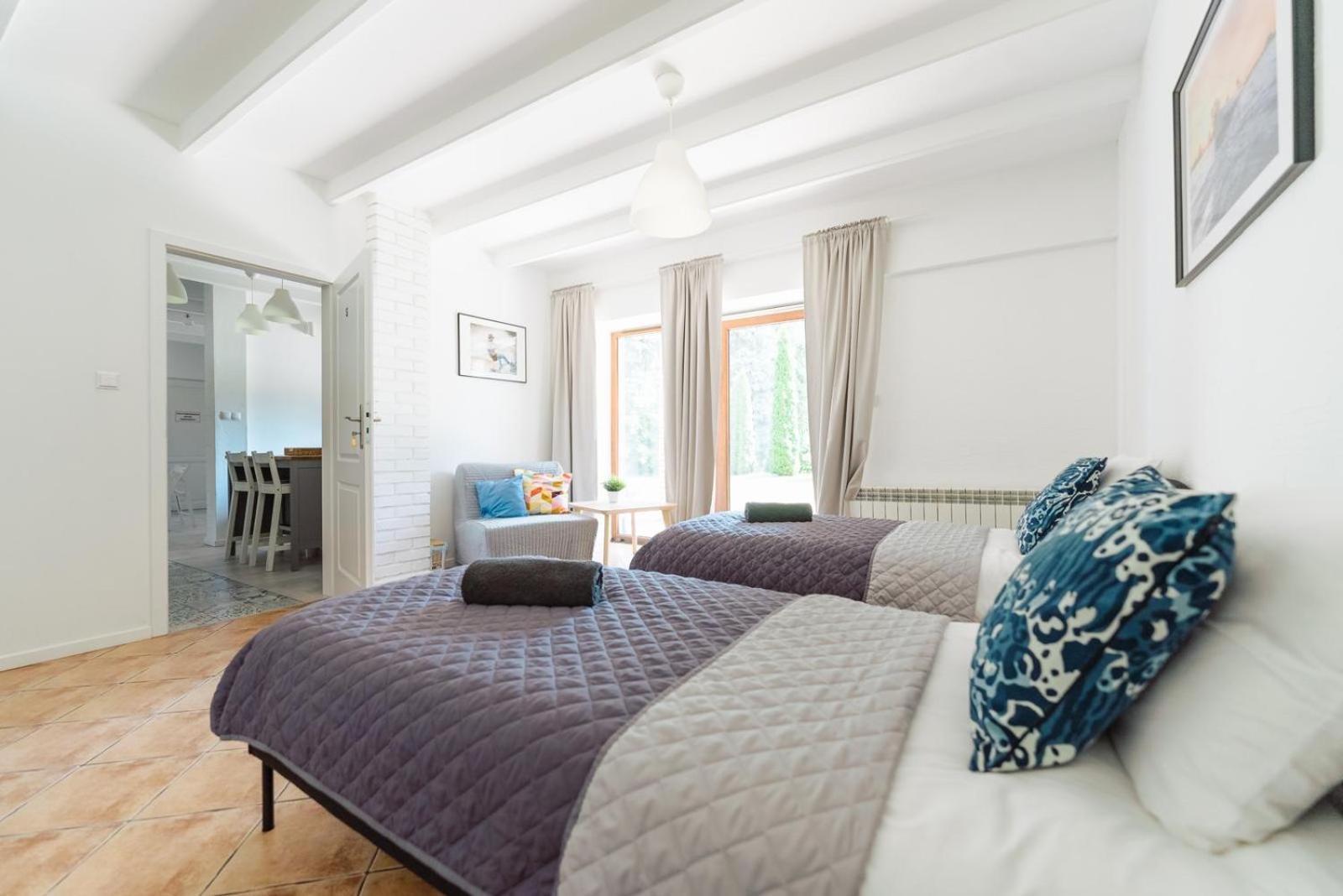 Wake Villa Brwinow Extérieur photo
